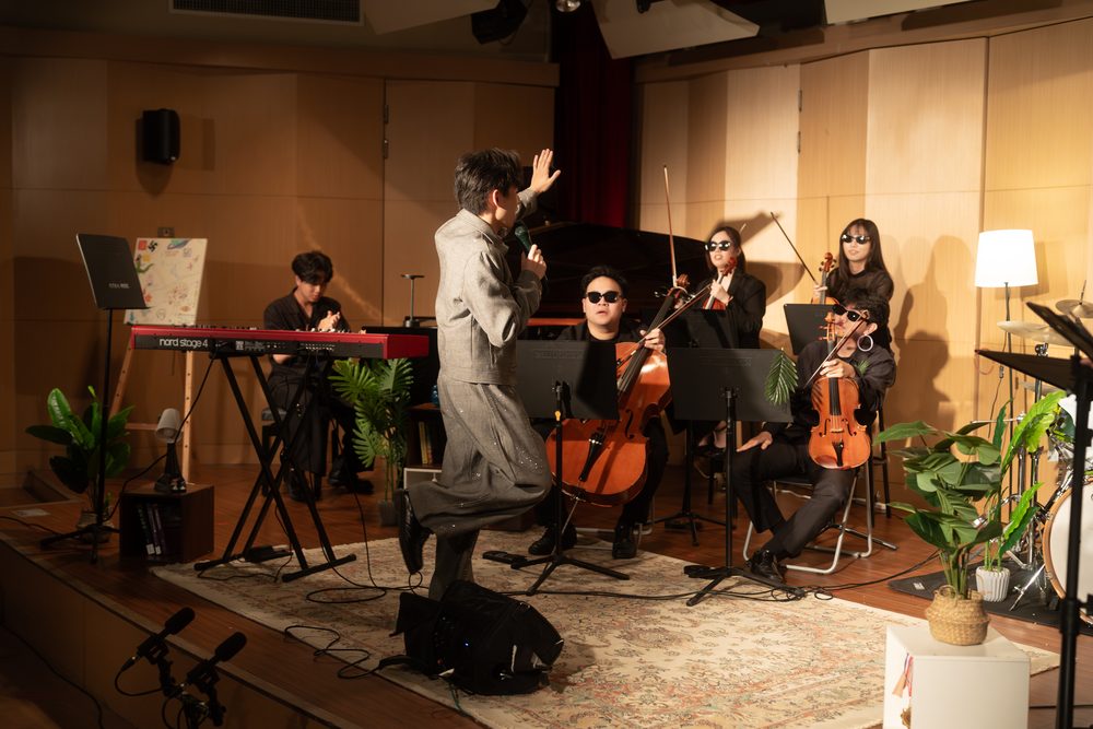 Live 05