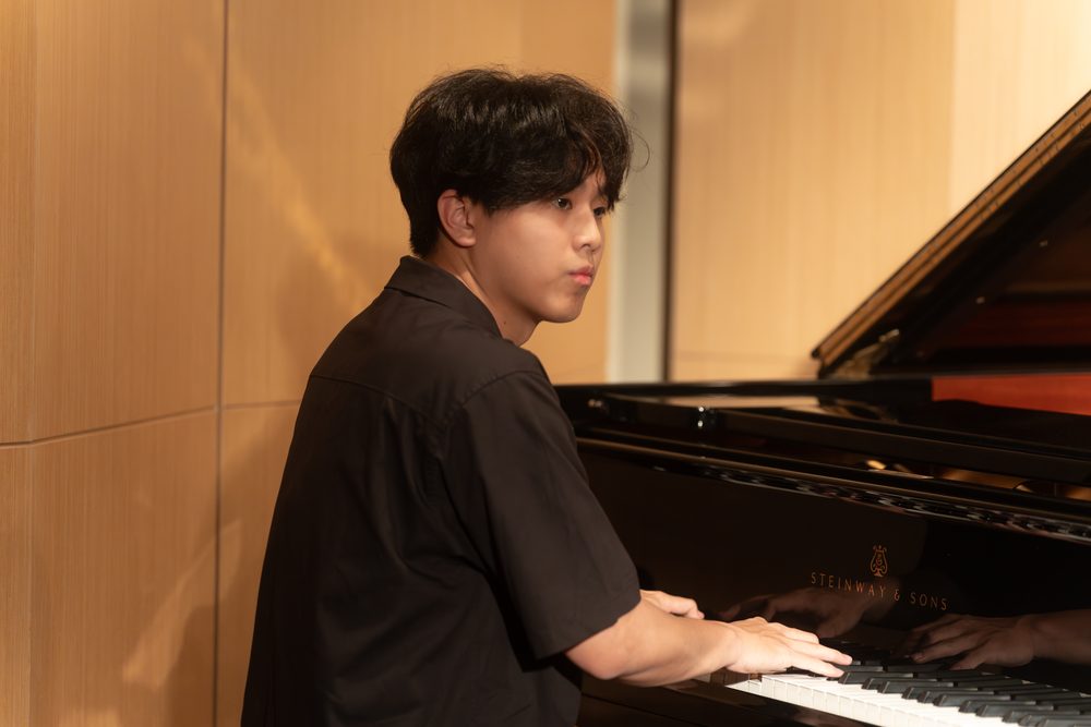 Live 09